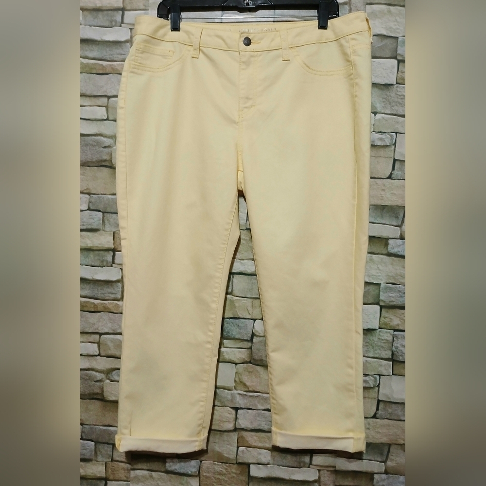 Jennifer Lopez Yellow Cropped‎ Jeans Size 14 Shabby Chic Casual